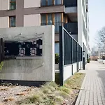 Daire Z Ogrodkiem I Garazem Poznan