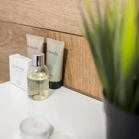 Apartament Z Ogródkiem I Garażem