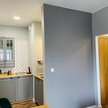 Z Ogródkiem I Garażem Apartament