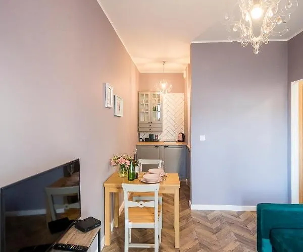 Apartmán Z Ogrodkiem I Garazem *