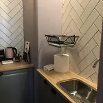 Z Ogrodkiem I Garazem