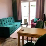 Z Ogrodkiem I Garazem Apartment Posen