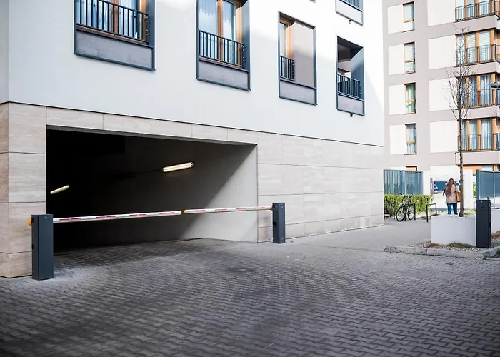 Z Ogrodkiem I Garazem Apartment