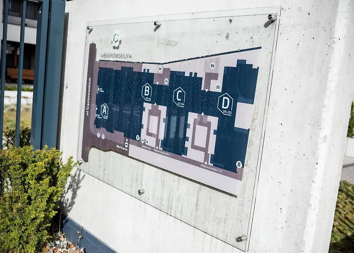 公寓 Z Ogrodkiem I Garazem 波兹南