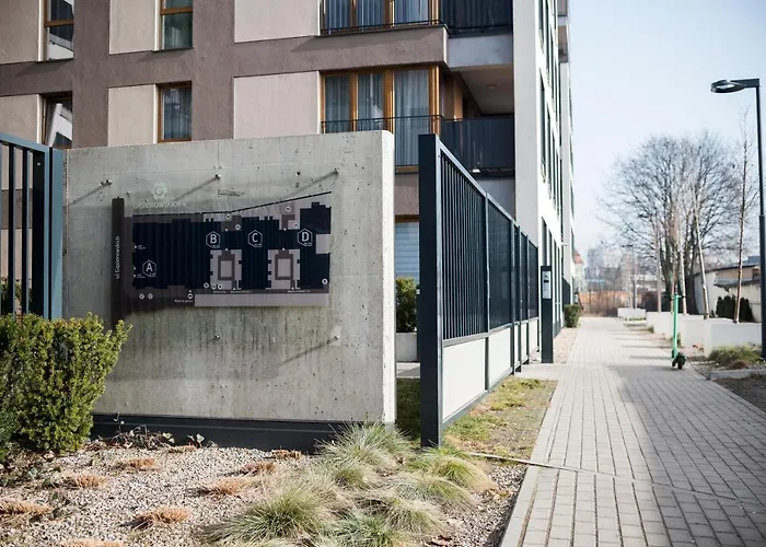 Apartment Z Ogrodkiem I Garazem Poznan