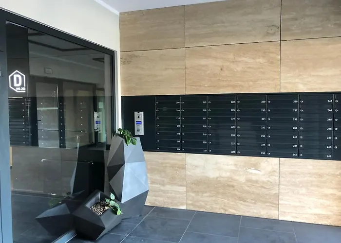 Apartment Z Ogrodkiem I Garazem